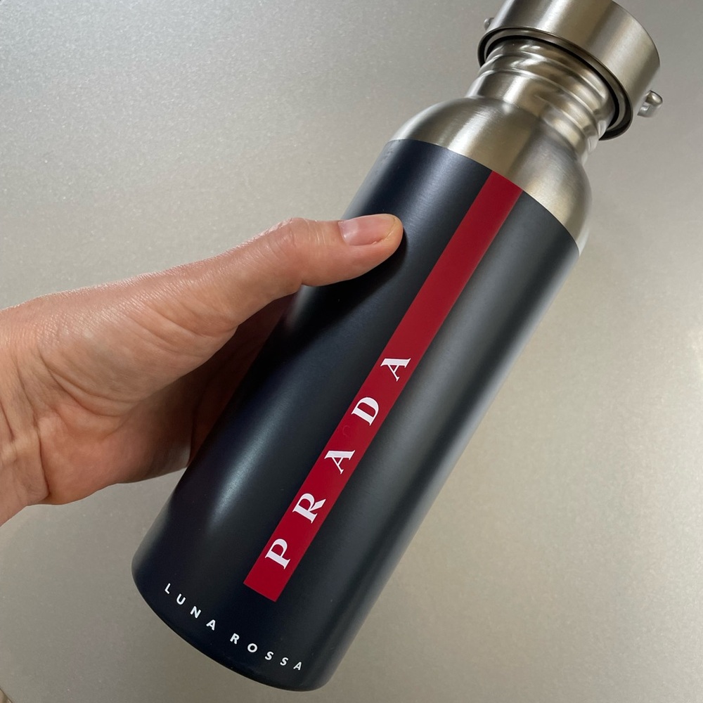 Prada Silver Beauty Bottle Cap logo water sports travel blue red - Picture 2 of 6